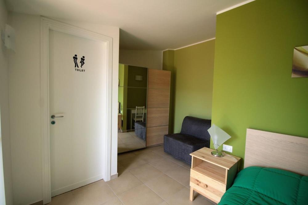 מונריאלה La Rosatea Rooms מראה חיצוני תמונה